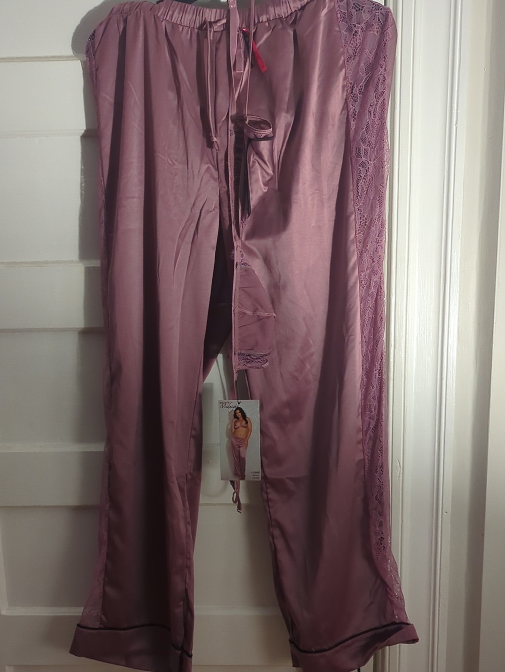 Satin Lace-Trim Pajama Pants in Mauve